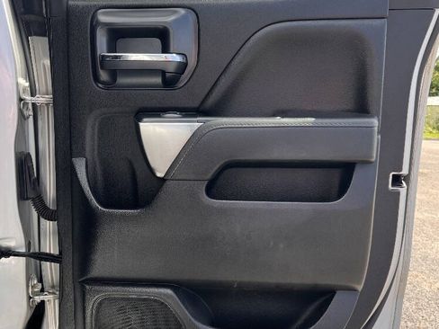 Used 2019 Chevrolet Silverado 1500 LT AWD/4WD image 18