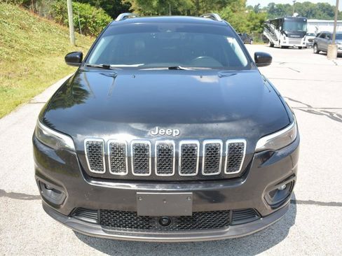Used 2021 Jeep Cherokee Latitude Plus image 2