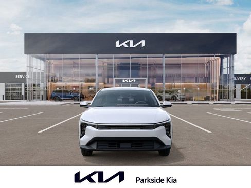 New 2025 Kia K4 LXS image 2
