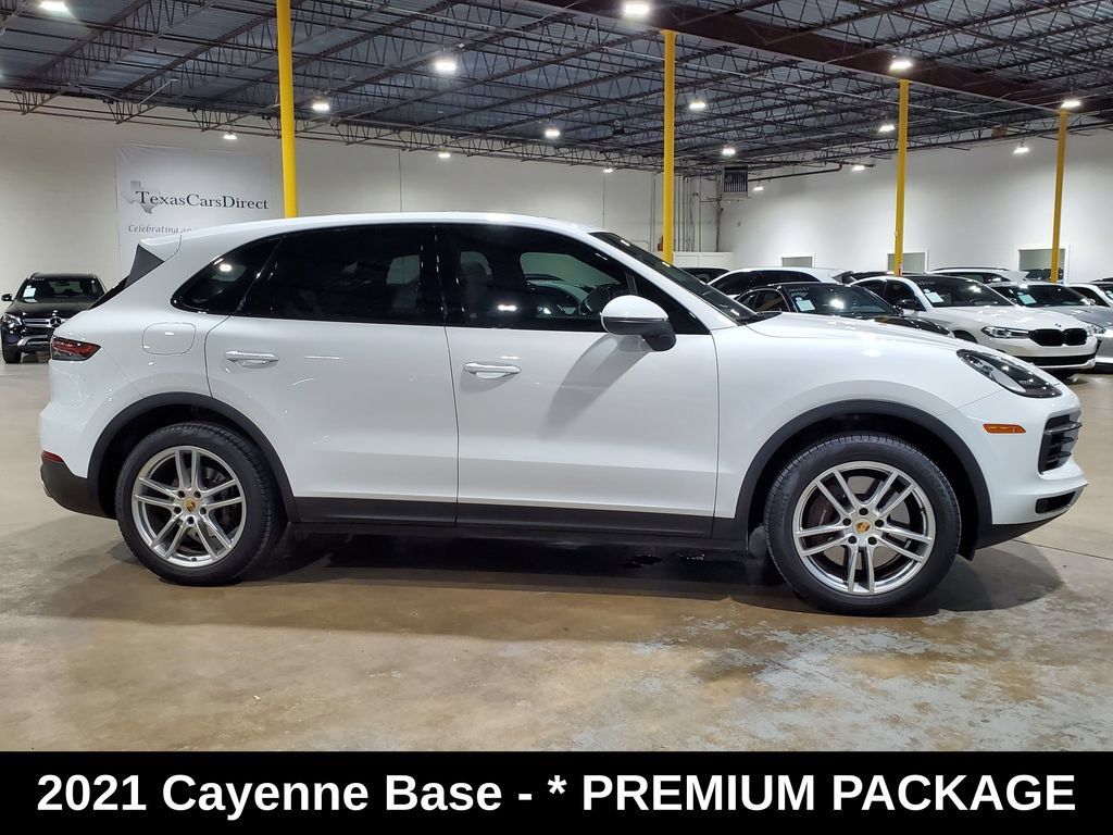 Used 2021 Porsche Cayenne AWD/4WD image 5