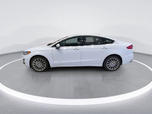 Used 2020 Ford Fusion SE image 5