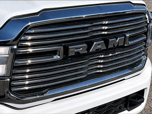 Used 2024 RAM 2500 Laramie AWD/4WD image 29