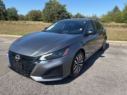 Used 2024 Nissan Altima 2.5 SV