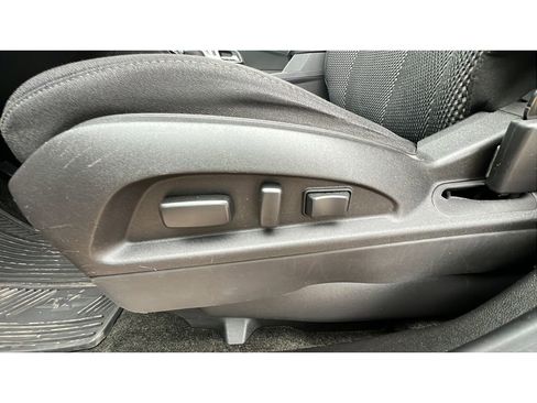 Certified 2017 Chevrolet Equinox LT w/ Convenience Package image 25