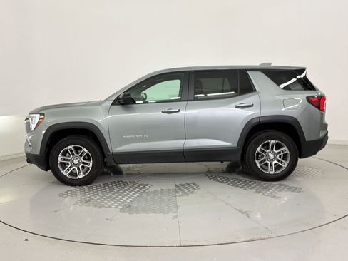 Used 2026 GMC Terrain Elevation image 2