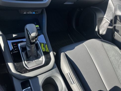 Used 2025 Subaru Forester Touring w/ Touring Package image 19