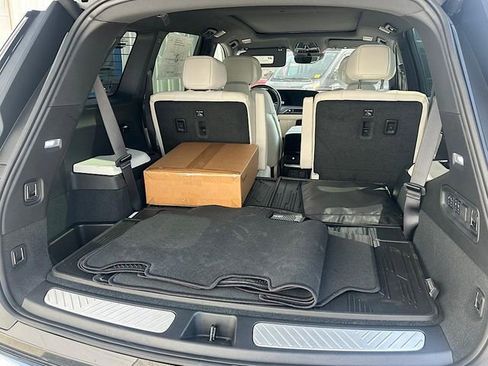 New 2026 Cadillac Vistiq Luxury w/ LPO, Floor Liner Package image 6