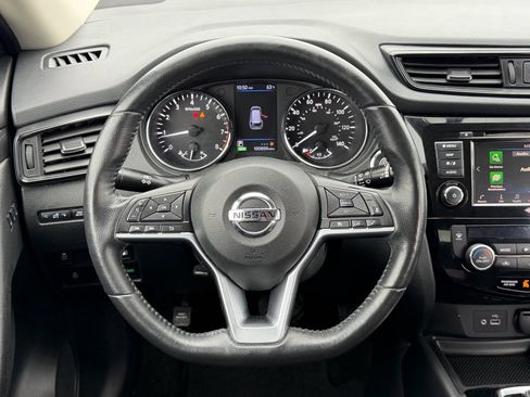 Used 2018 Nissan Rogue SV w/ Premium Package image 27