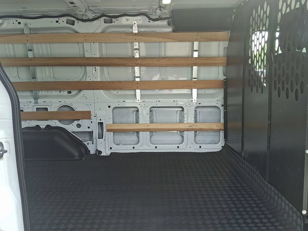 Used 2025 Ford Transit 250 Low Roof w/ Exterior Upgrade Package RWD image 11