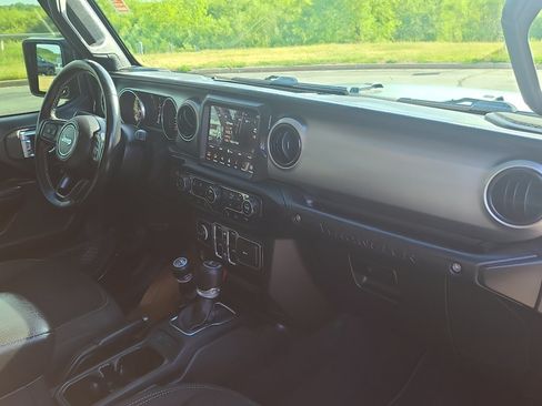 Used 2021 Jeep Wrangler Unlimited Sport AWD/4WD image 28
