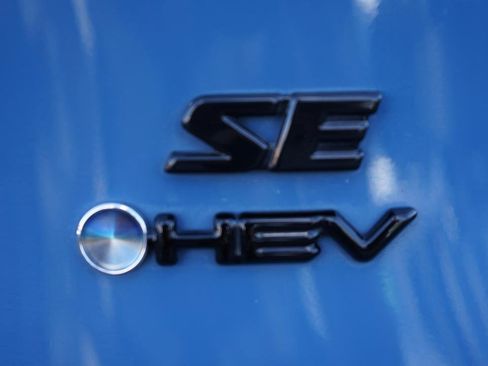 Used 2025 Toyota RAV4 SE AWD/4WD image 26