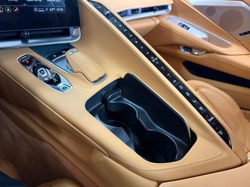 Used 2023 Chevrolet Corvette Stingray Premium Conv w/ Z51 Performance Package RWD image 22