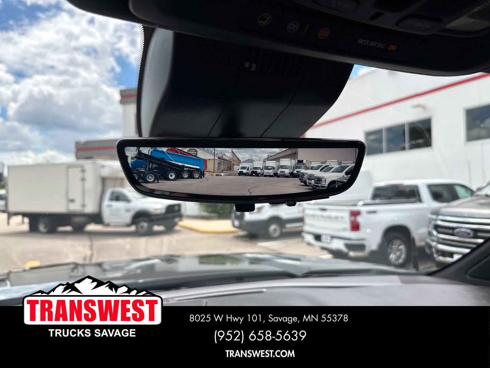 Used 2024 GMC Sierra 3500 Denali Ultimate AWD/4WD image 14