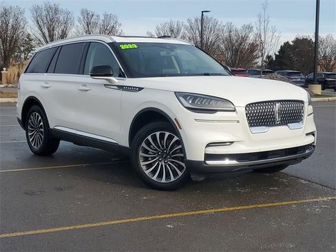 Used 2023 Lincoln Aviator AWD w/ Premium Package image 35