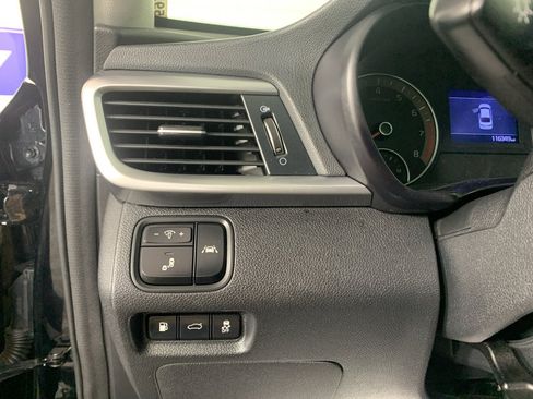 Used 2020 Kia Optima S w/ S Panoramic Sunroof Package image 17