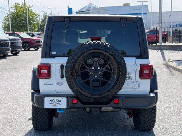Used 2024 Jeep Wrangler Unlimited AWD/4WD image 11