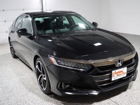Used 2022 Honda Accord Sport image 5
