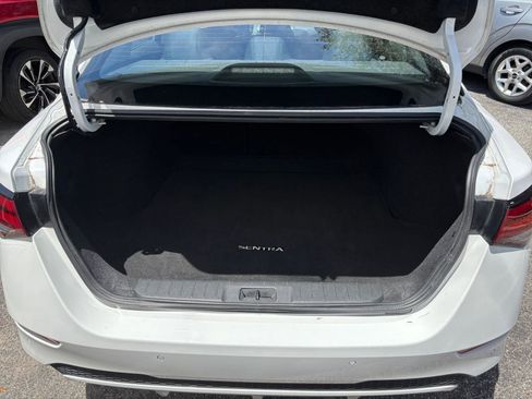 Used 2025 Nissan Sentra SV FWD image 30