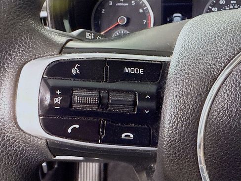 Used 2022 Kia K5 LX image 14