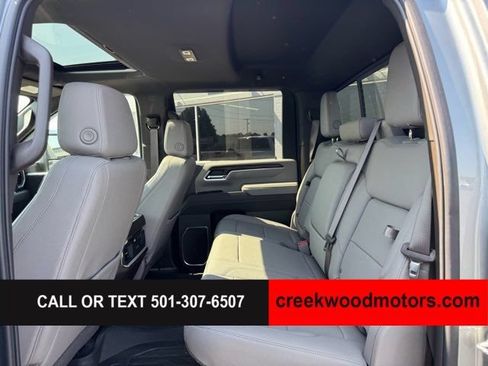 Used 2025 GMC Sierra 2500 SLT w/ SLT Premium Package AWD/4WD image 12