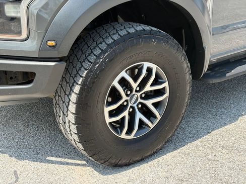 Used 2018 Ford F150 Raptor w/ Equipment Group 802A Luxury AWD/4WD image 9