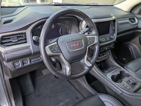 Used 2022 GMC Acadia Denali w/ Denali Ultimate Package image 11