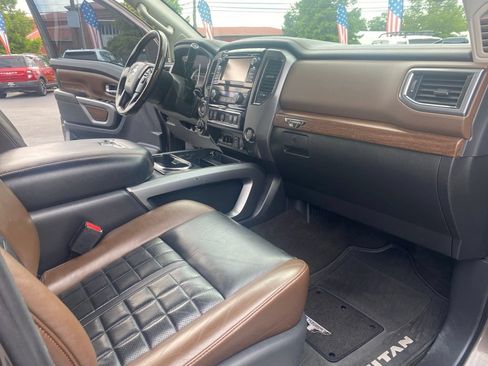 Used 2018 Nissan Titan Platinum Reserve w/ Platinum Utility Package AWD/4WD image 31
