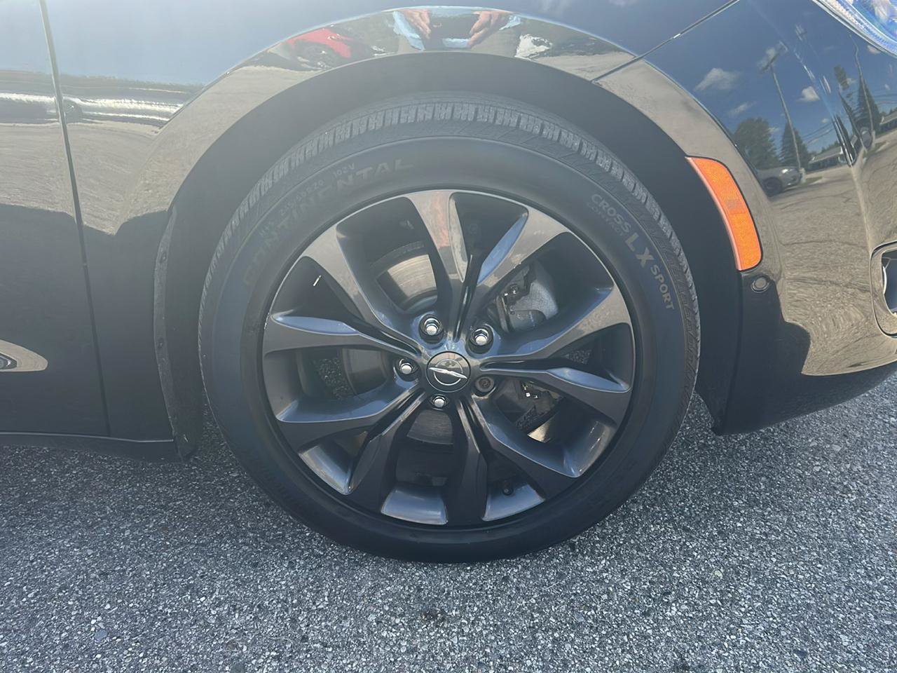 Used 2019 Chrysler Pacifica Touring-L w/ Advanced Safetytec Group FWD image 34