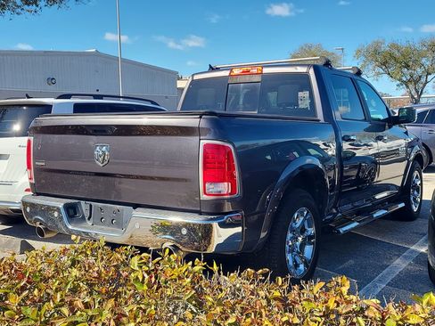 Used 2017 RAM 1500 Laramie w/ Convenience Group image 4