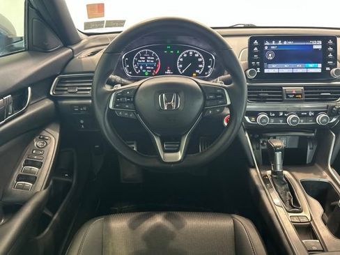 Used 2019 Honda Accord Sport image 11