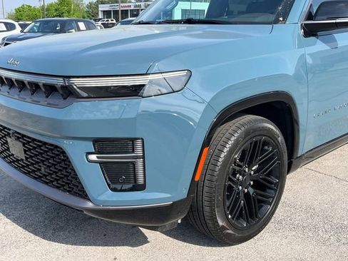 New 2026 Jeep Grand Wagoneer Limited AWD/4WD image 13
