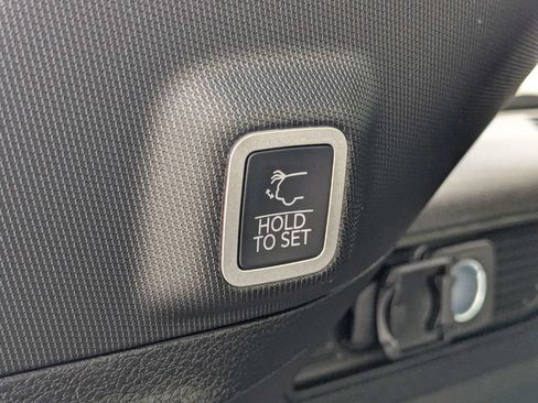 Used 2026 Jeep Grand Cherokee Limited RWD image 14