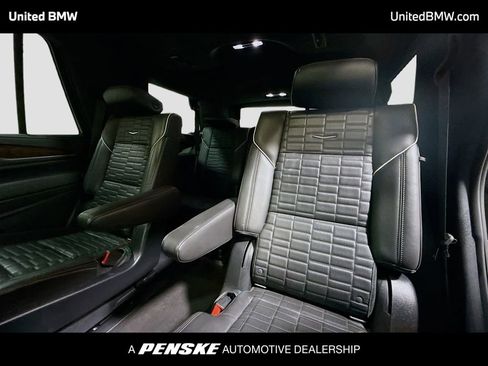 Used 2022 Cadillac Escalade Sport Platinum w/ LPO, ONYX Package AWD/4WD image 13