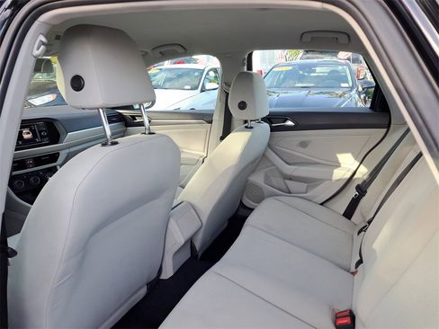 Used 2020 Volkswagen Jetta S image 8