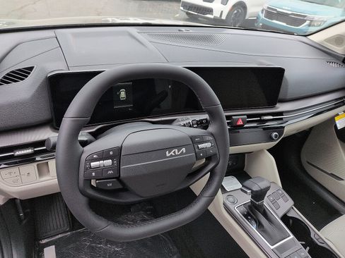 New 2026 Kia Sportage EX image 9