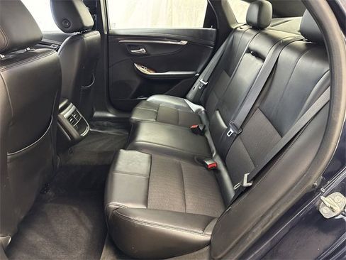 Certified 2015 Chevrolet Impala LT w/ Convenience Package image 11