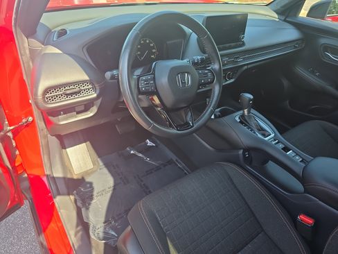 Certified 2024 Honda HR-V Sport image 15