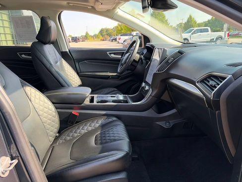 Used 2023 Ford Edge Titanium w/ Equipment Group 301A AWD/4WD image 11