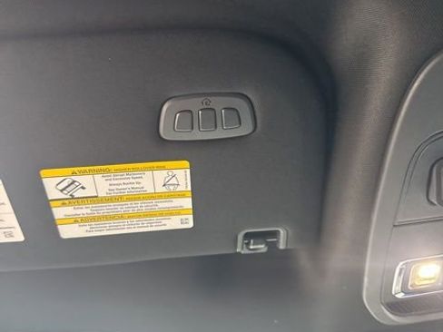 Used 2025 Ford F150 Lariat w/ Equipment Group 502A High image 28