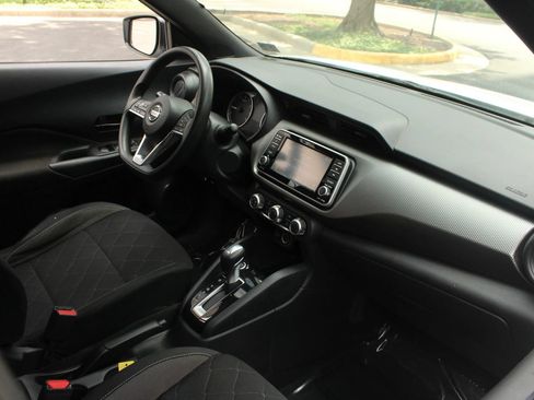 Used 2020 Nissan Kicks S FWD image 26