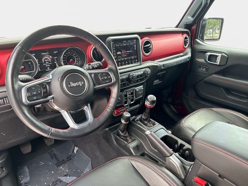 Used 2021 Jeep Wrangler Unlimited Rubicon AWD/4WD image 16