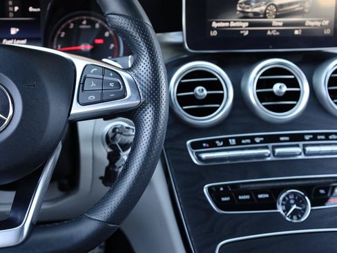Used 2018 Mercedes-Benz C 300 4MATIC Cabriolet image 36