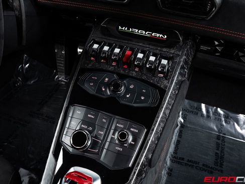 Used 2018 Lamborghini Huracan Performante image 34