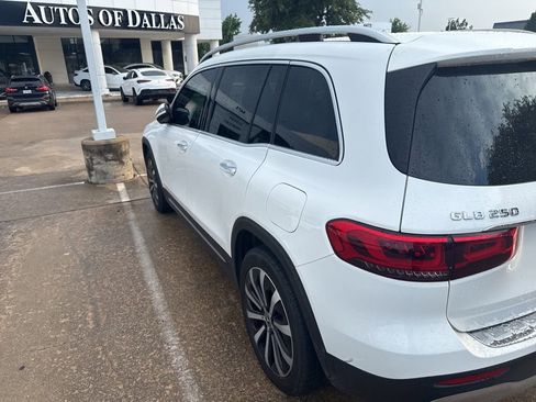 Used 2021 Mercedes-Benz GLB 250 image 27