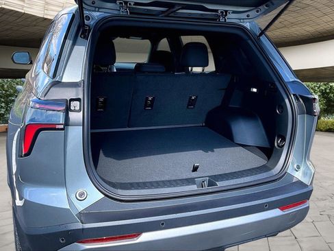 New 2026 Chevrolet Equinox LT AWD/4WD image 5