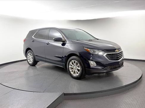 Used 2020 Chevrolet Equinox LT w/ Driver Convenience Package FWD image 12