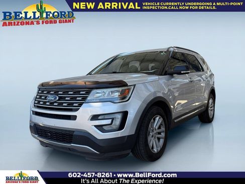 Used 2017 Ford Explorer XLT FWD image 1