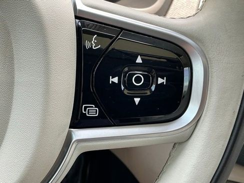 Used 2019 Volvo XC90 T6 Momentum w/ Advanced Package AWD/4WD image 31