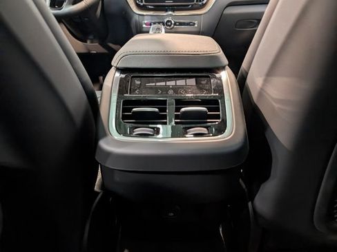 New 2026 Volvo XC60 B5 Ultra w/ Protection Package Premier image 26