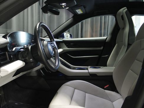 Certified 2021 Porsche Taycan image 27